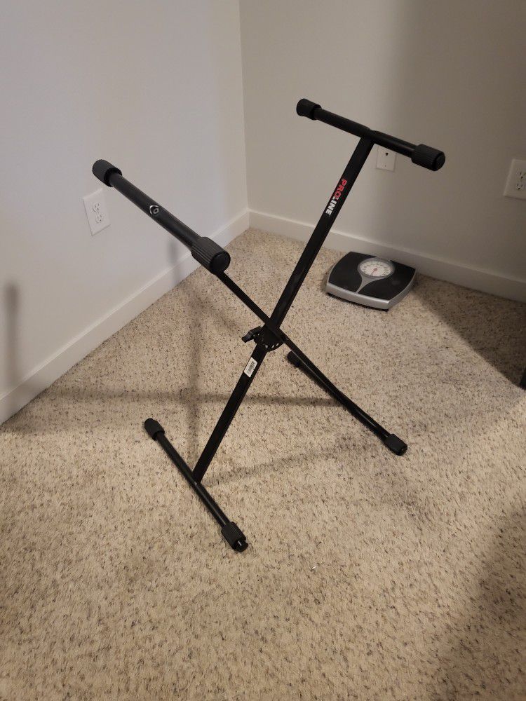 Piano Stand 
