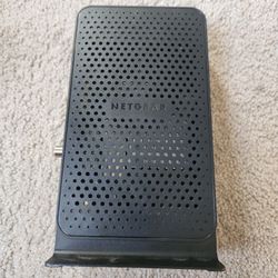 Netgear 2 in 1 Internet Modem And Wireless Router 