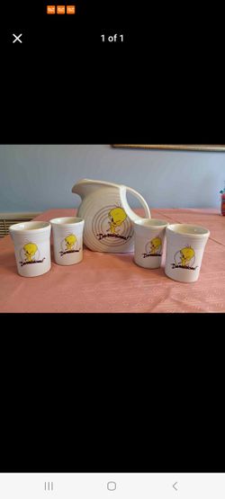 Rare HTF Vintage 1996 FIESTAWARE Pitcher And Cups Set