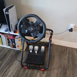Logitech G923 TrueForce Racing Wheel + Stand Bundle (PS5 / PS4 / PC)
