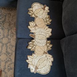 Brand new Pumpkin Beaded Table Runner Decor 