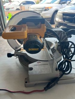 DeWalt 12in miter saw