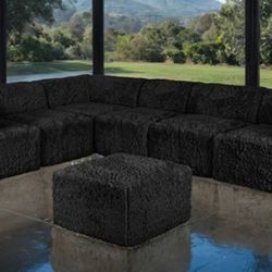 Brand New Black Plush Modular Compressed Sofa Sectional Sofa w Ottoman 