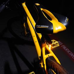 26" Yellow Aluminum Sundeal M-One Mountain Bike 21 Speed Disk Brakes Adjustable Suspension Bicycle Home Exercise Dorm School Trail