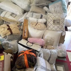 Moving / Yard Sale (Bedding) 