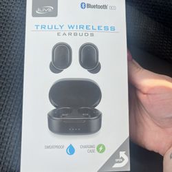 Truly Wireless Earbuds