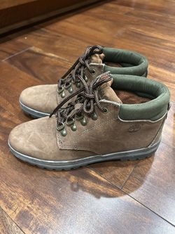 Women’s Hiking Boots Size 7.5