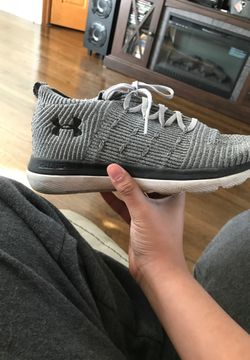 Under armor shoes size 6.5 great for running and comfort