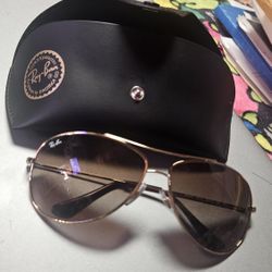 Rayban 3293 AVIATOR Gold Sunglasses 