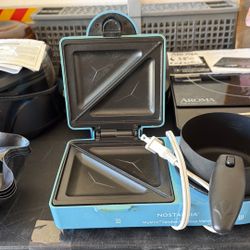 Nostalgia Mini Sandwich & Soup maker