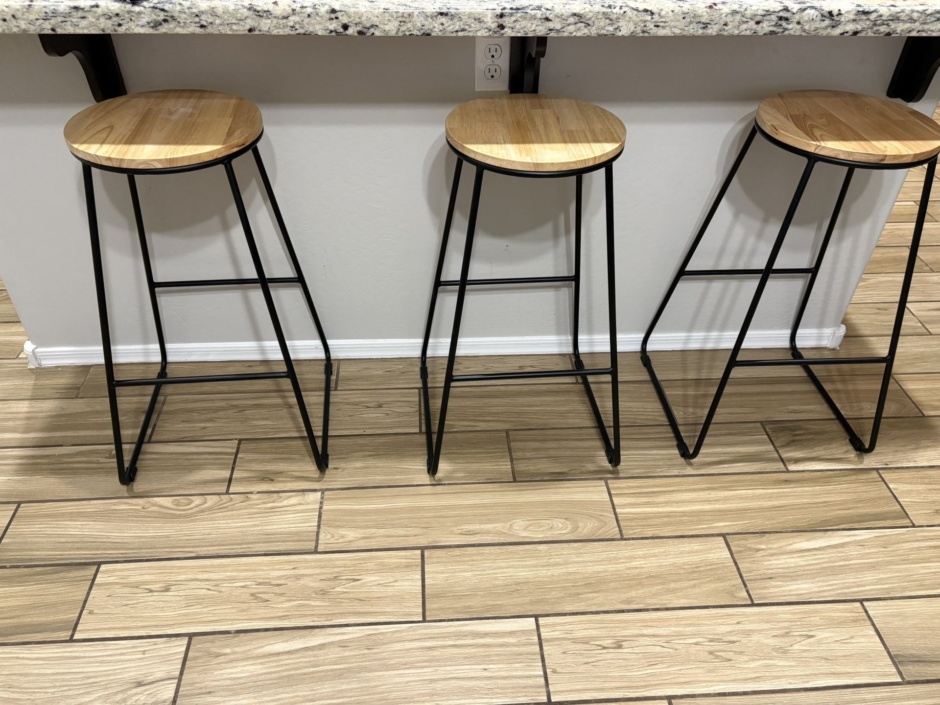 3 Bar Stools 