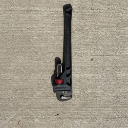 18” Husky Pipe Wrench