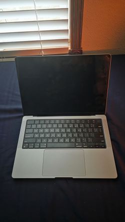 M2 MacBook Pro 14"  (A2779) – 512GB SSD