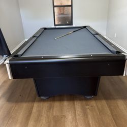 8ft Pool Table