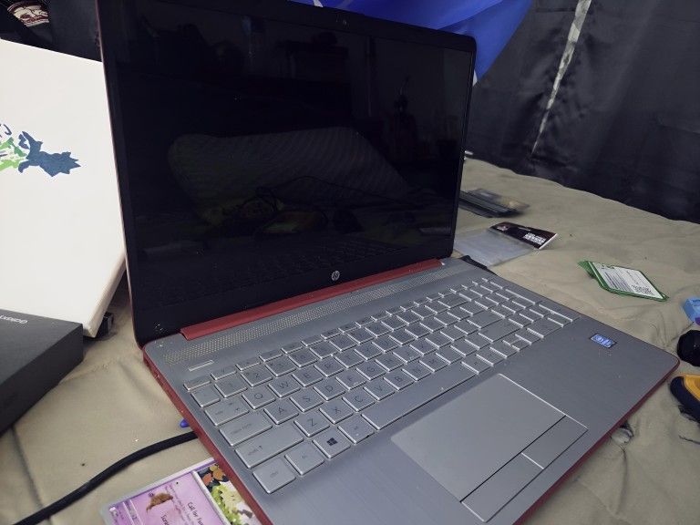 DESKTOP-GF553EO (HP Laptop 15-dw0xxx)