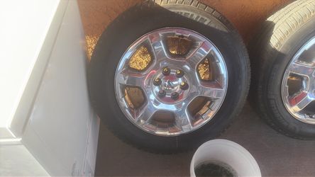 2014 ford f150 lariat chrome 20” wheels with tires