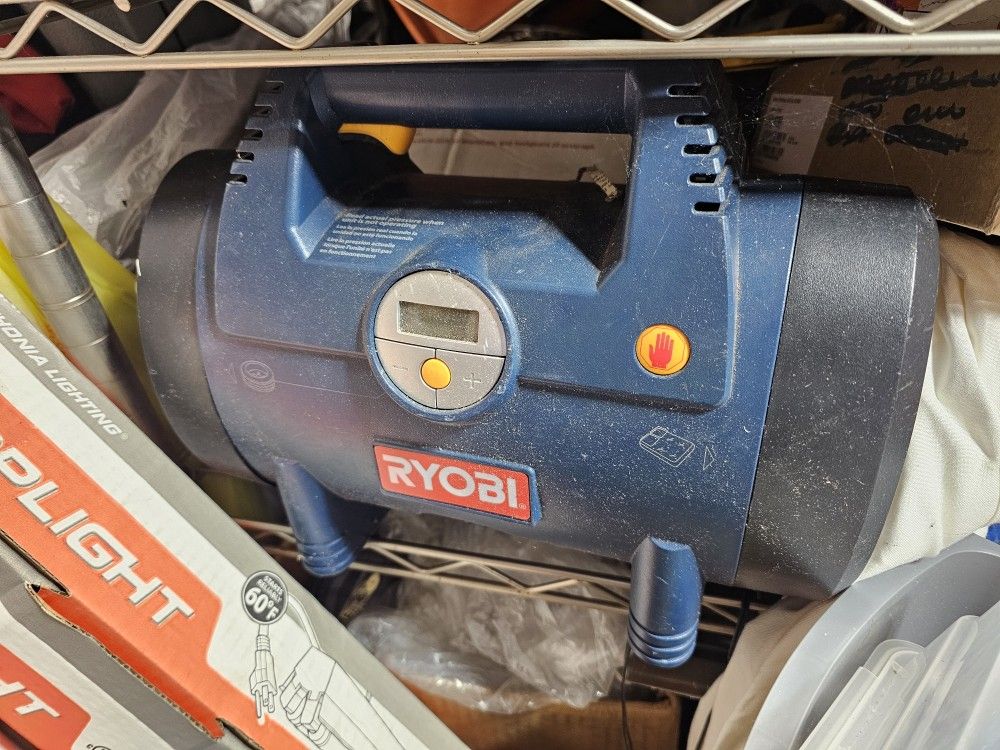 RYOBI CORDLESS 18V DIGITAL INFLATOR, BARE TOOL.EXCELLENT CONDITION