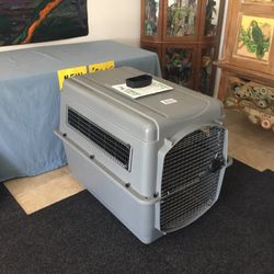 Dog Kennel / Crate / Carrier