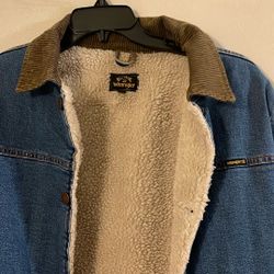 GUC Wrangle X Billabong Trucker Jacket Medium. No Deliveries