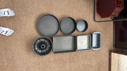 baking pans/moving sale 