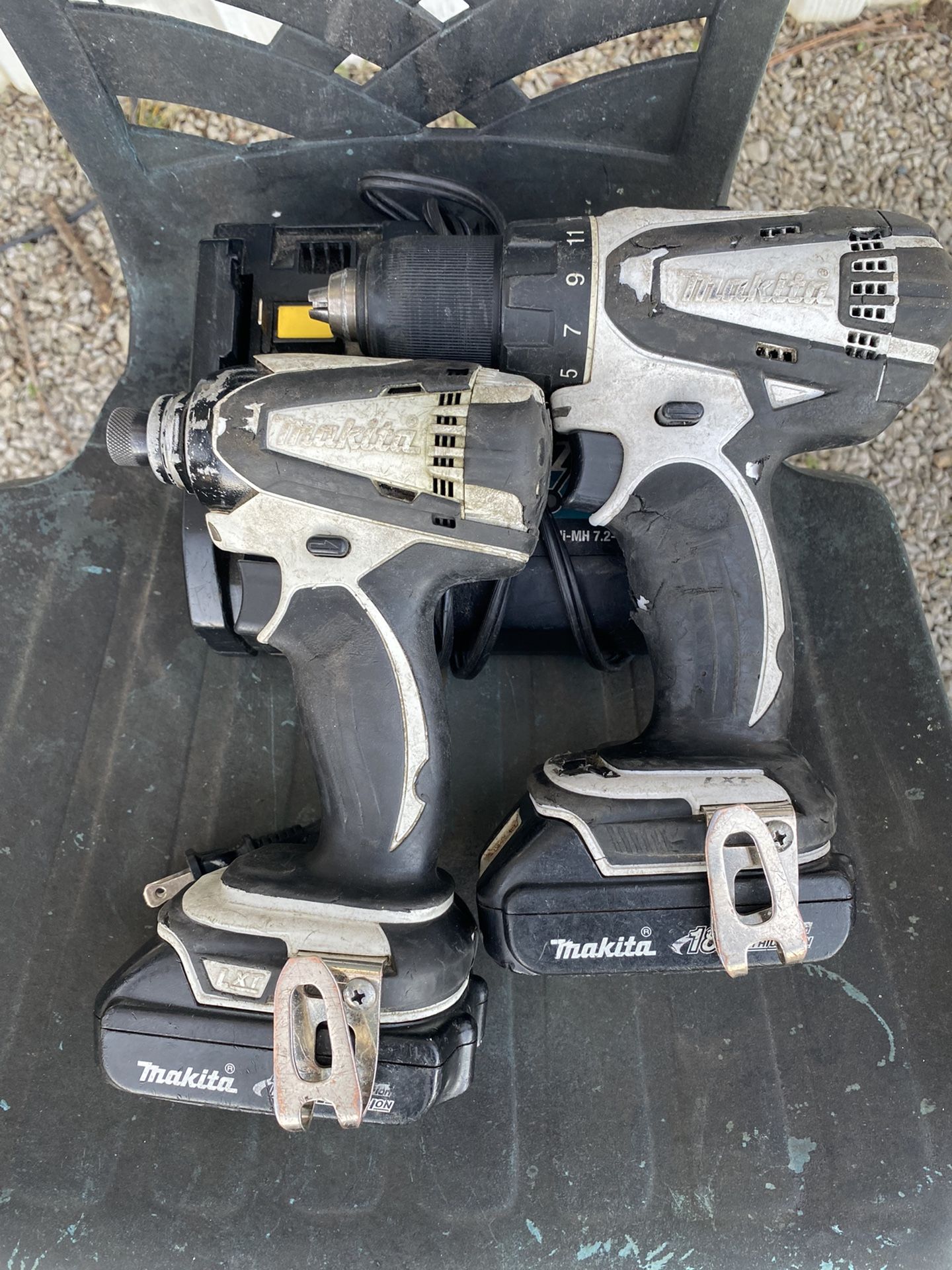 Makita Impact And Drill With 2 Batteries And Charger 