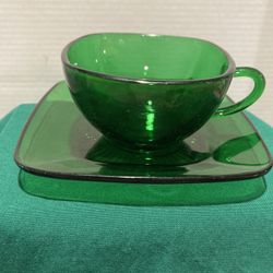 Vtg. Emerald Green Anchor Hocking Cup & Saucer