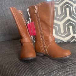 NEW Girl boots Size 8 