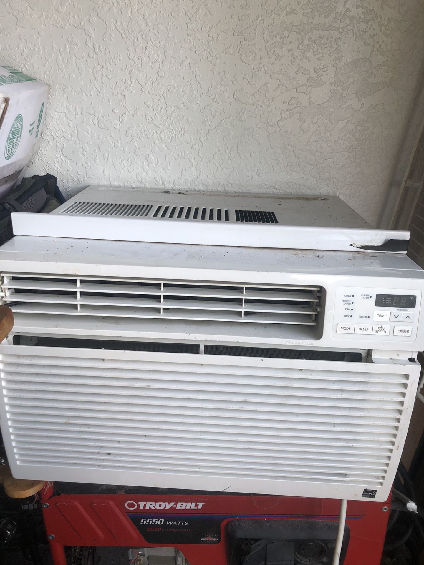 LG window ac unit. .