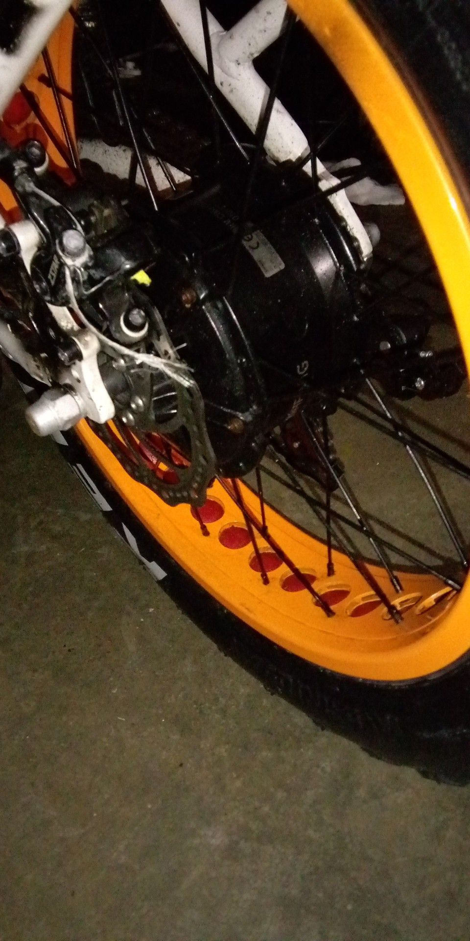 F-15RS fat tire folding bike 1000 watt bafang motor 48 volt 21 amp hourbatt