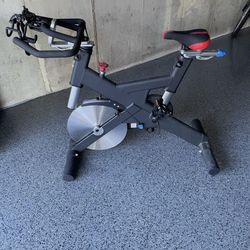 Solo B 700 Exercise Bicycle. 