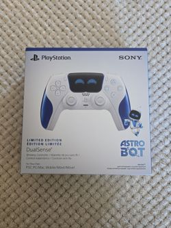 Astro Bot Dual Sense Controller