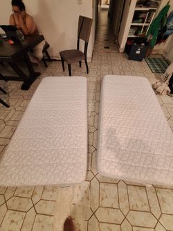 Twin mattresses