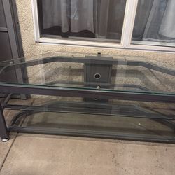 Glass table/tv stand