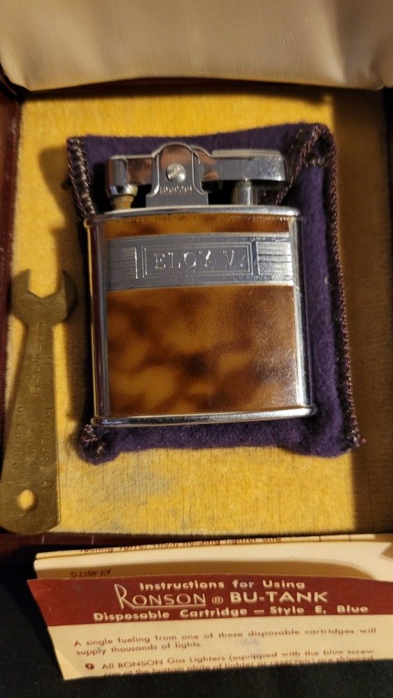 Vintage Ronson Maximus Refillable Lighter