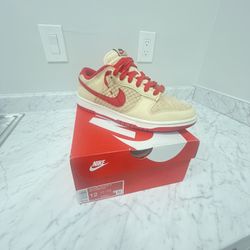 Nike Dunk Lows SE