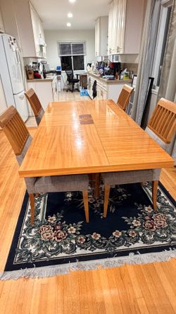 Modern dining table and  4 chairs