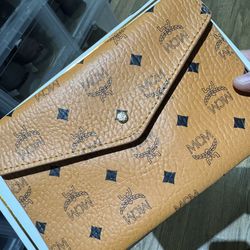 MCM GWP POUCH