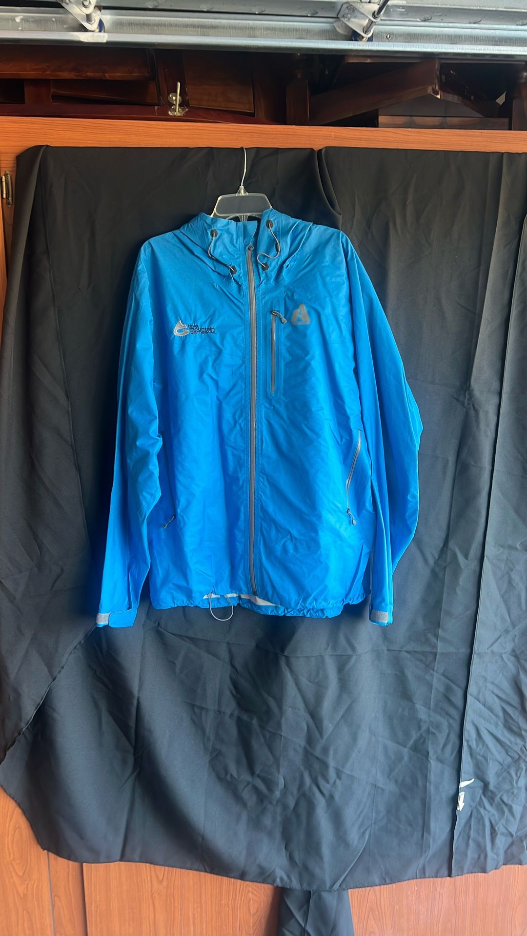 First Ascent - Eddie Bauer - Wind Jacket- XL