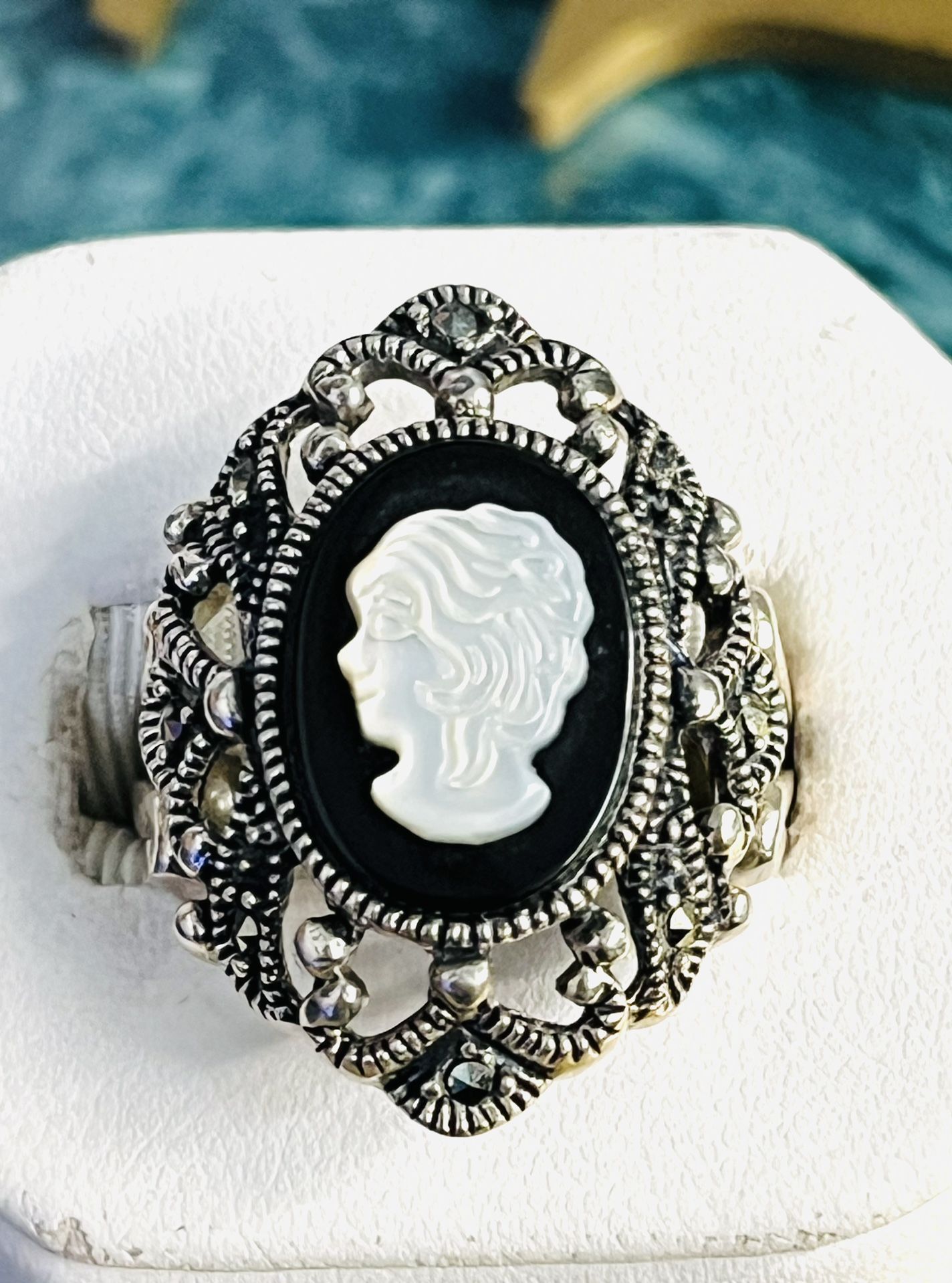 Vintage Sterling Silver Black White Cameo Marcasite Ladies