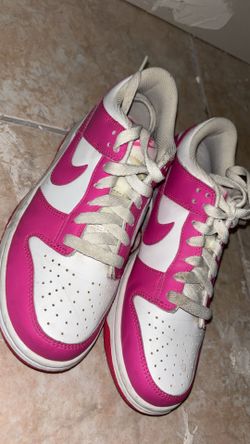 Hot pink Nike dunks