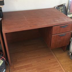 4ft Office Table With Built In Cabinets