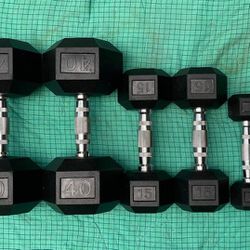 SET OF RUBBER DUMBBELLS (PAIRS OF)  :  5s   15s   40s  
