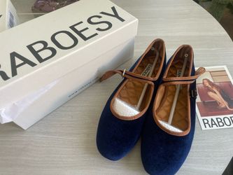 Ballet flats