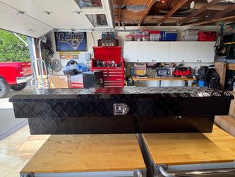 Black Diamond Plate Truck Bed Tool Box