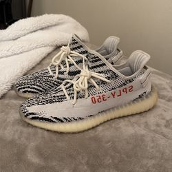 Yeezy Boost 350 V2 – Zebra
