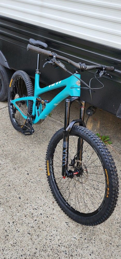 2017 Yeti Sb5c Turq