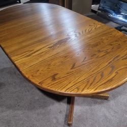 Solid Oak Kitchen/ Dining Room Table