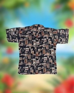 Black Floral Hawaiian Men’s Size Medium Short-Sleeve Button-Up Shirt