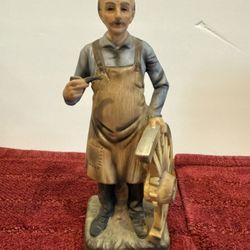 Marco Figurine   Man with Wagon Wheel