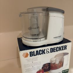 Food Processor, Black & Decker. LIKE NEW, Never Used. See Description. 